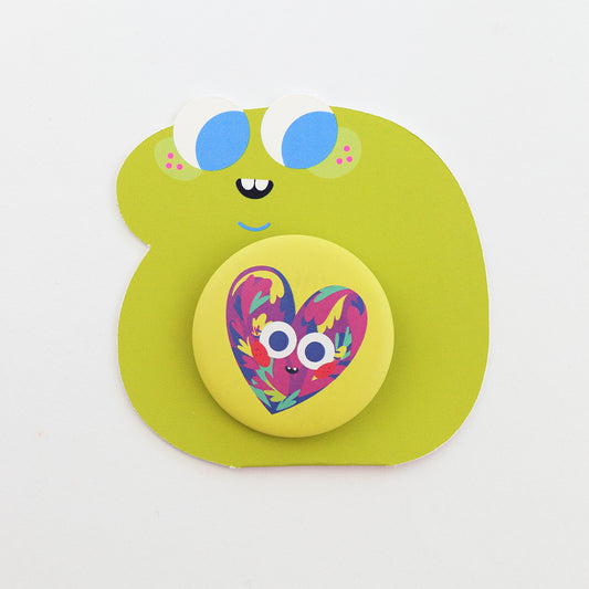 JULIESBUDDIES Badge Rond en métal "Coeur coloré"