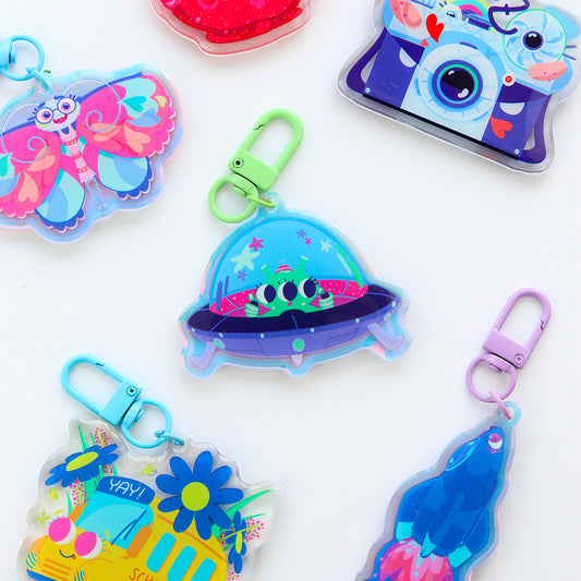 JULIESBUDDIES Porte-clés Extra-terrestre en OVNI en Acrylique