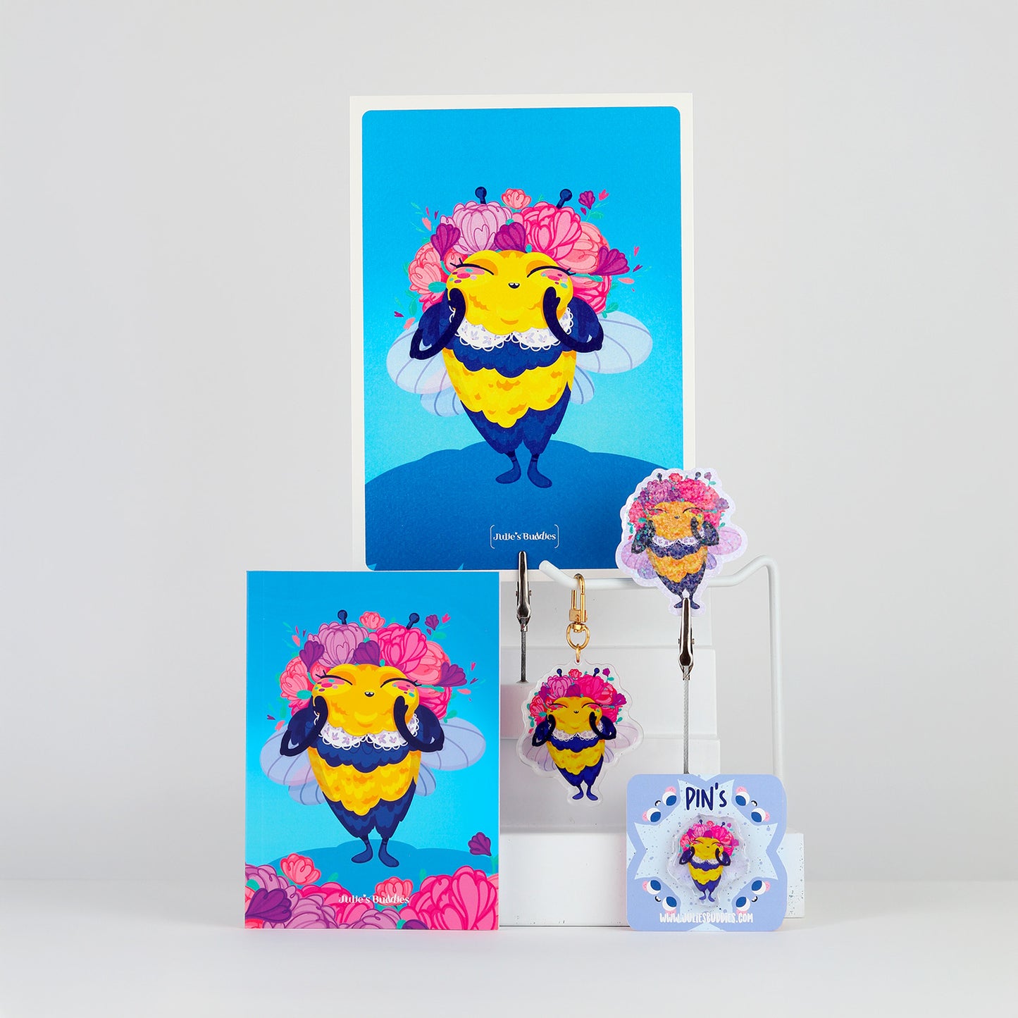 JULIESBUDDIES Postcard Pretty Bumblebee