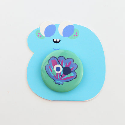 JULIESBUDDIES Button Pin Badge "Pirate Seashell"
